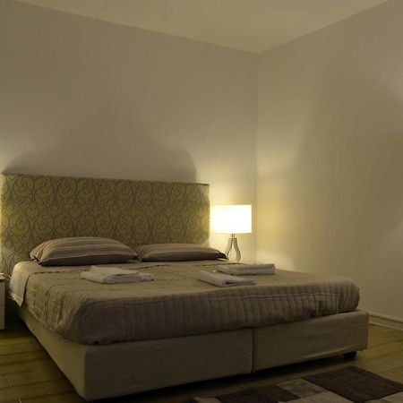 Gabrielli Rooms Et Apartments Sant Antonio Alloggio 4 M0230914084 Verona Eksteriør billede
