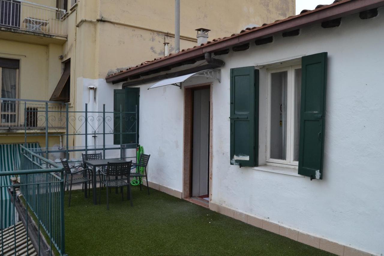 Gabrielli Rooms Et Apartments Sant Antonio Alloggio 4 M0230914084 Verona Eksteriør billede